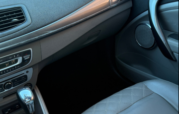 Renault Fluence 2.0 16V Privilege (Aut) (Flex) - Foto #6