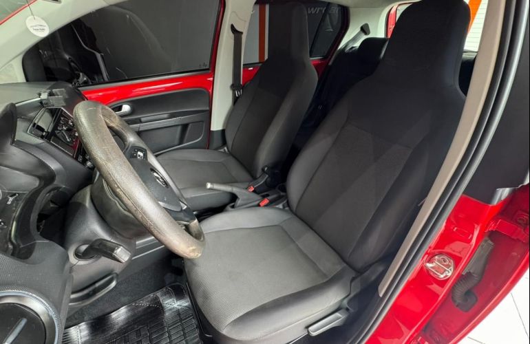 Volkswagen Up 1.0 MPi Total - Foto #6