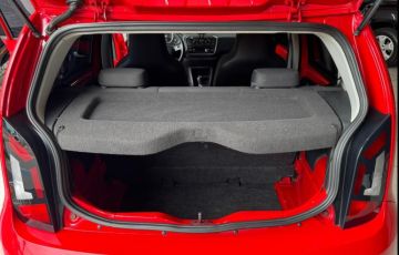 Volkswagen Up 1.0 MPi Total - Foto #9