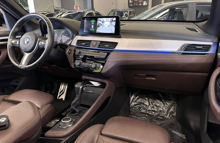 BMW X1 2.0 16V Turbo Sdrive20i M Sport 25 Anos - Foto #9