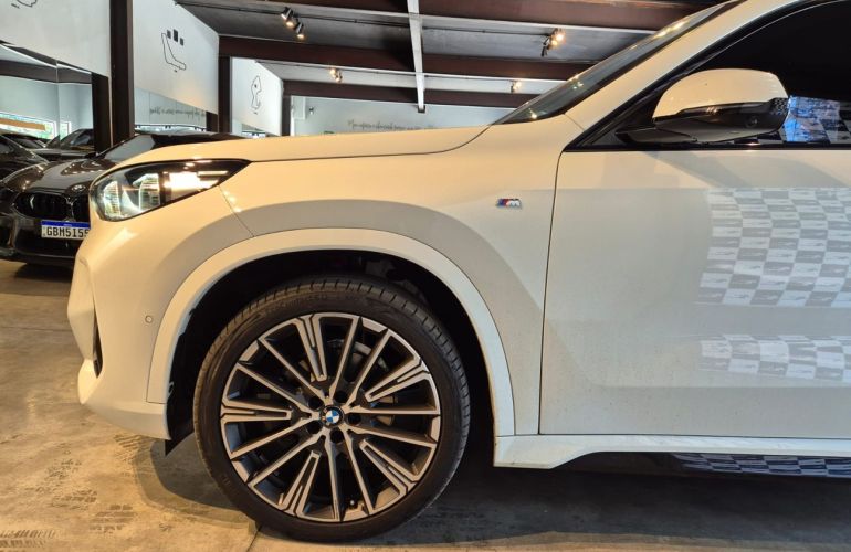 BMW X1 2.0 16V Turbo Sdrive20i M Sport - Foto #4