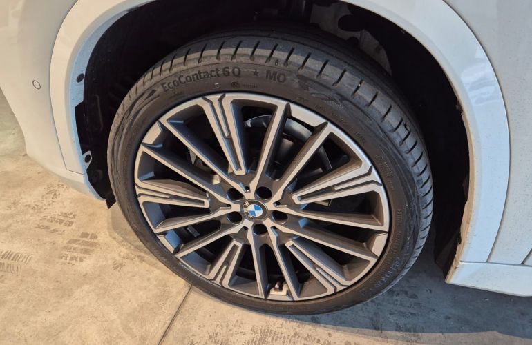 BMW X1 2.0 16V Turbo Sdrive20i M Sport - Foto #5