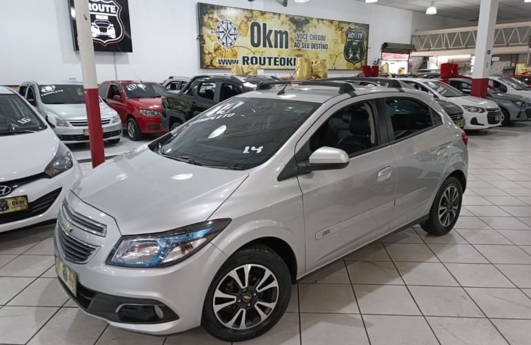 Chevrolet Onix 1.4 MPFi LTZ 8v - Foto #3