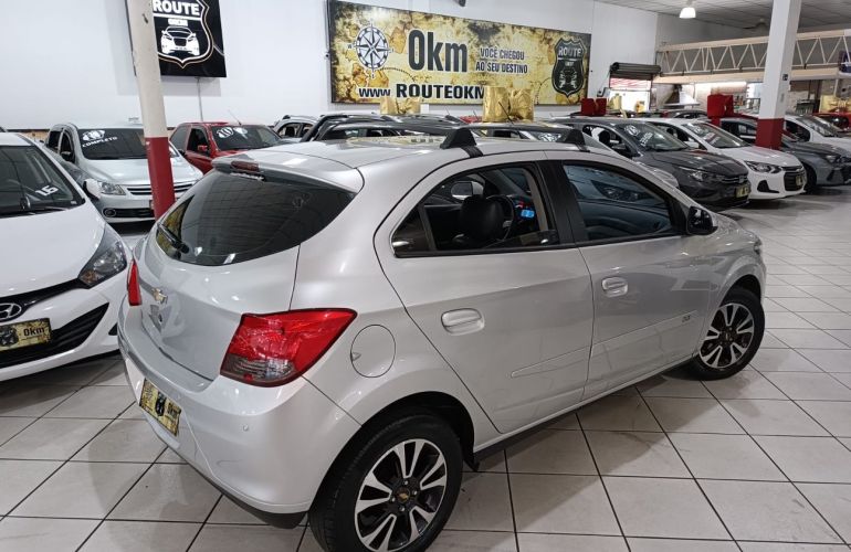 Chevrolet Onix 1.4 MPFi LTZ 8v - Foto #4