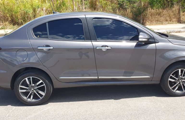 Fiat Cronos 1.3 Precision CVT (Aut) - Foto #9