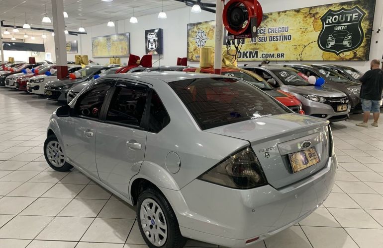 Ford Fiesta 1.6 Rocam Sedan 8v - Foto #6