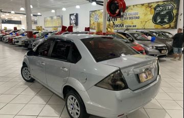 Ford Fiesta 1.6 Rocam Sedan 8v - Foto #6
