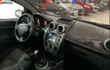 Ford Fiesta 1.6 Rocam Sedan 8v - Foto #9