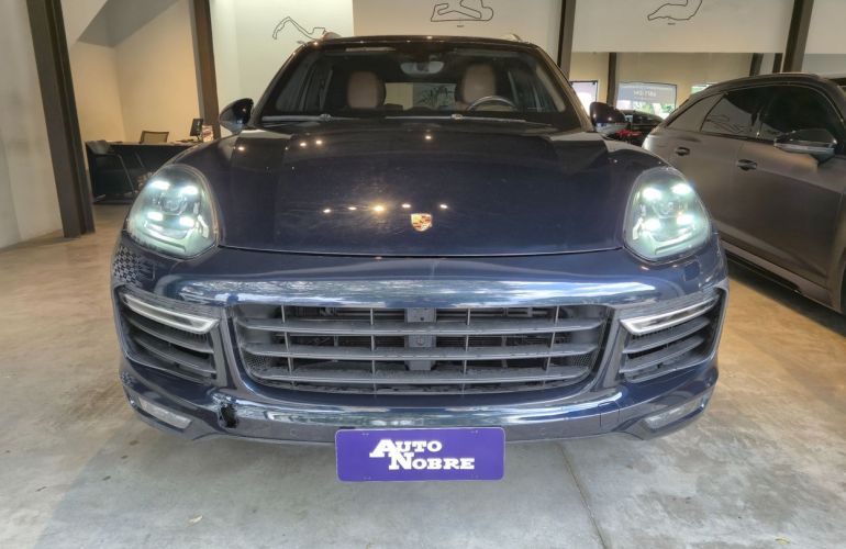 Porsche Cayenne 4.8 4x4 V8 32v Turbo - Foto #2
