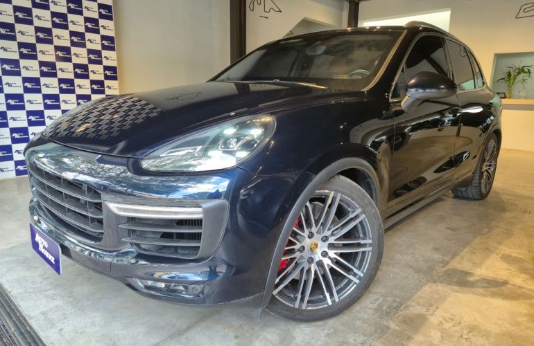Porsche Cayenne 4.8 4x4 V8 32v Turbo - Foto #3