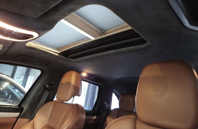 Porsche Cayenne 4.8 4x4 V8 32v Turbo - Foto #5