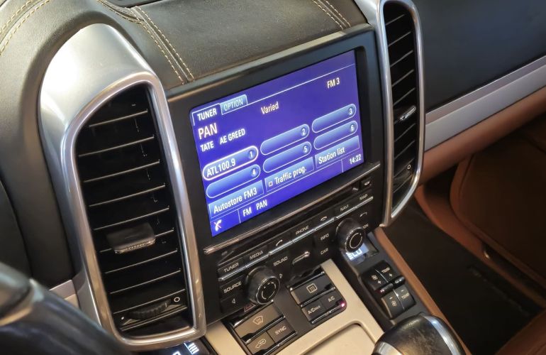 Porsche Cayenne 4.8 4x4 V8 32v Turbo - Foto #10