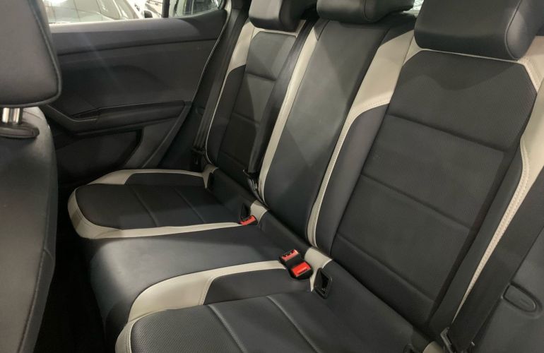 Volkswagen T-cross 1.4 250 TSi Highline - Foto #9