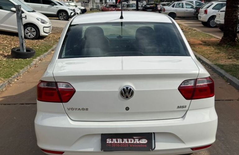 Volkswagen Voyage 1.6 Msi - Foto #4