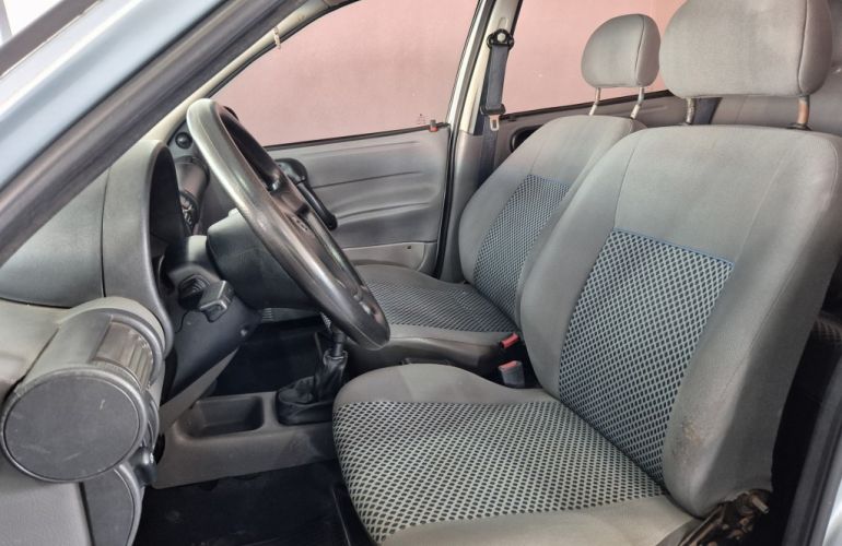 Chevrolet Classic LS 1.0 VHCE (Flex) - Foto #7