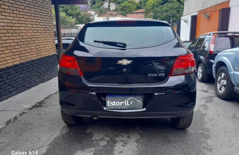 Chevrolet Onix 1.4 MPFi LTZ 8v - Foto #6