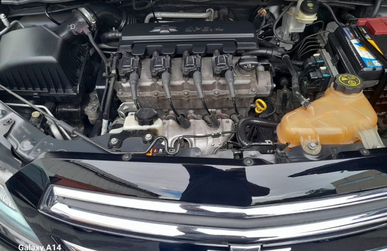 Chevrolet Onix 1.4 MPFi LTZ 8v - Foto #8