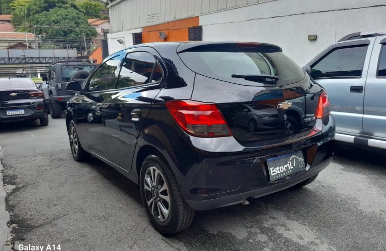 Chevrolet Onix 1.4 MPFi LTZ 8v - Foto #9