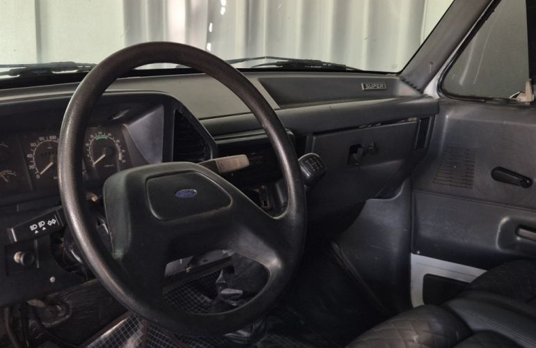 Ford F1000 Super 3.9 (Cab Simples) - Foto #5