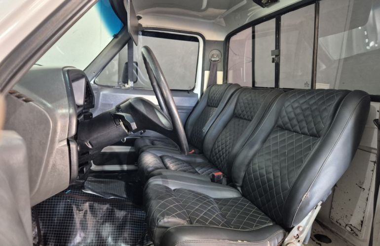 Ford F1000 Super 3.9 (Cab Simples) - Foto #6