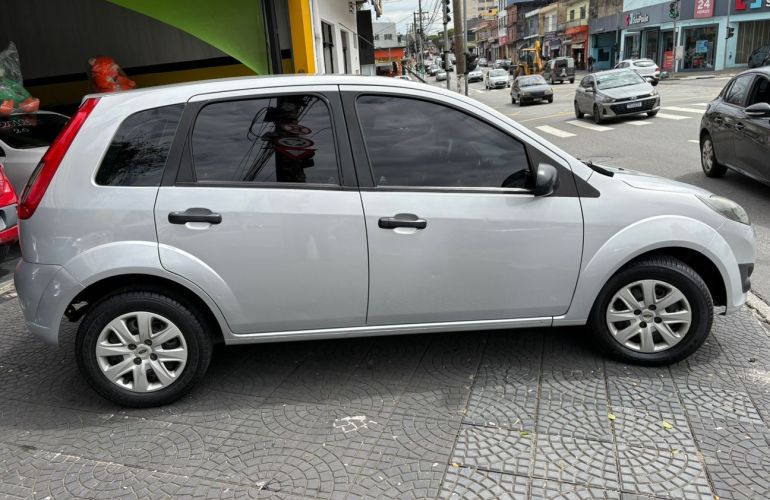 Ford Fiesta 1.6 Rocam Hatch 8v - Foto #4