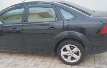 Ford Focus Sedan GLX 2.0 16V (Flex)