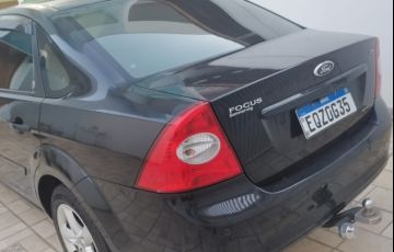 Ford Focus Sedan GLX 2.0 16V (Flex) - Foto #8