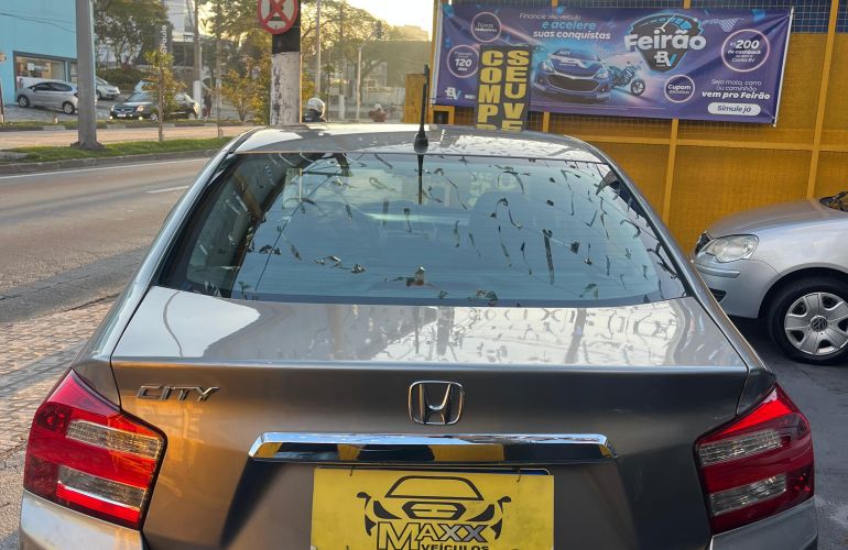 Honda City DX 1.5 (Flex) - Foto #2