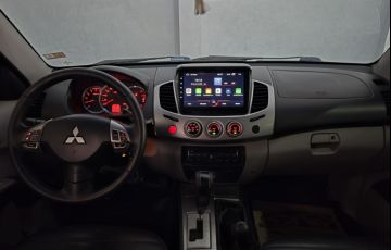 Mitsubishi L 200 Triton HPE 4x4 3.2 (aut) (cab. dupla) - Foto #8