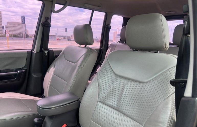 Mitsubishi Pajero Tr4 2.0 4x4 16v - Foto #8