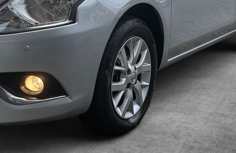 Nissan Versa 1.6 16V SV - Foto #5