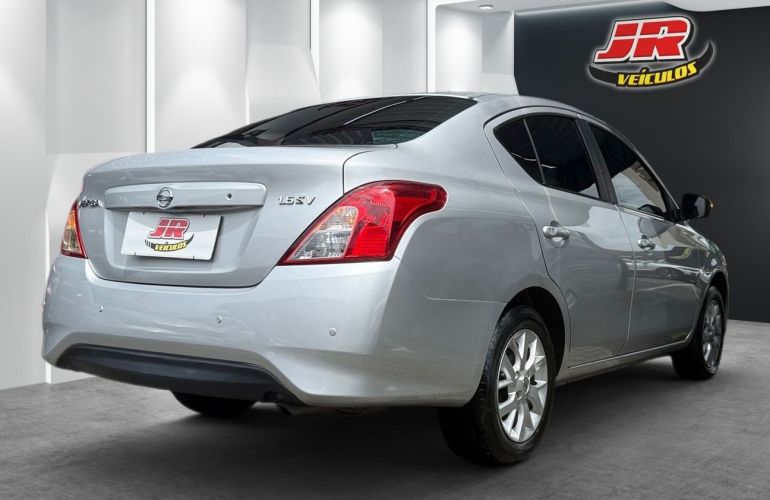 Nissan Versa 1.6 16V SV - Foto #7