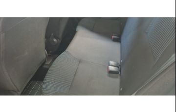 Renault Sandero 1.0 Life - Foto #8