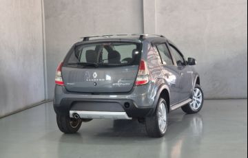 Renault Sandero Stepway 1.6 16V (Flex) - Foto #4