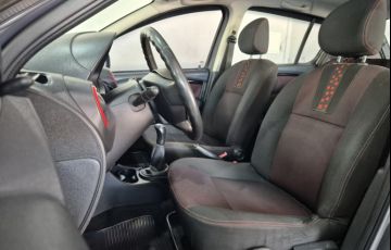 Renault Sandero Stepway 1.6 16V (Flex) - Foto #6