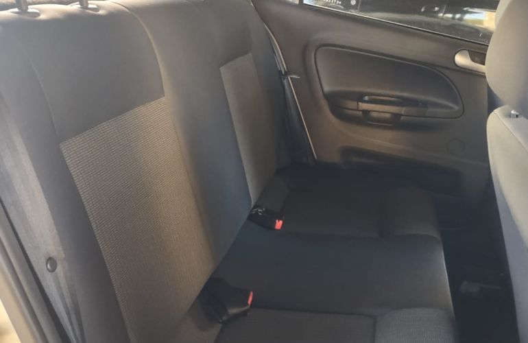 Volkswagen Gol 1.6 VHT I-Motion (Flex) 4p - Foto #1