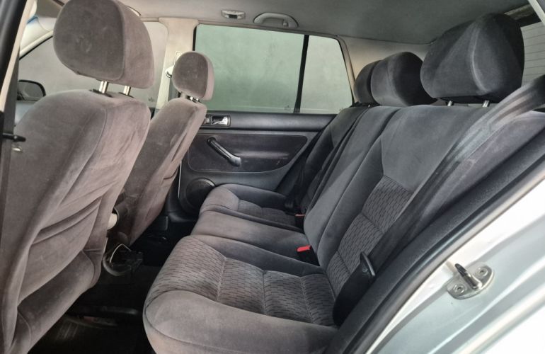 Volkswagen Golf 2.0 MI - Foto #7