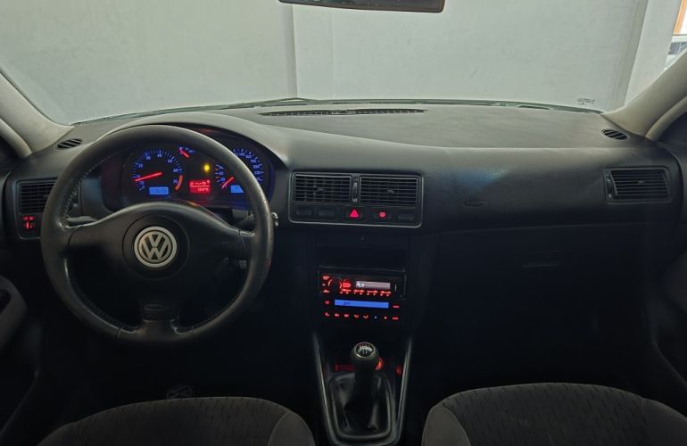 Volkswagen Golf 2.0 MI - Foto #8