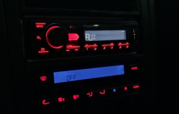 Volkswagen Golf 2.0 MI - Foto #9