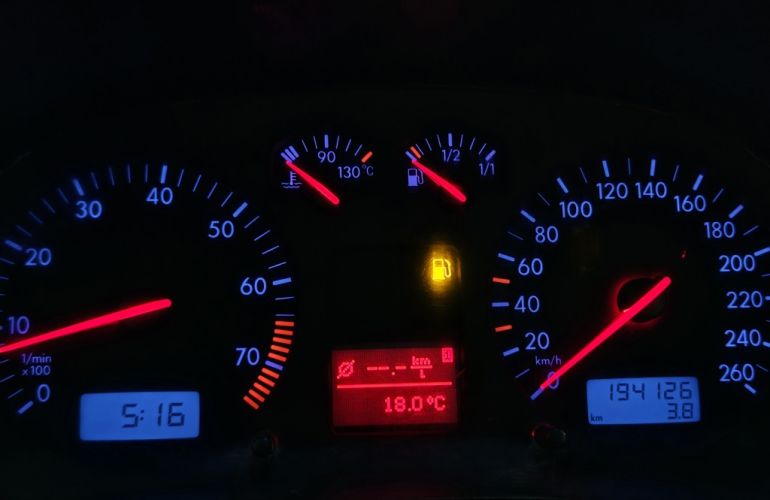 Volkswagen Golf 2.0 MI - Foto #10