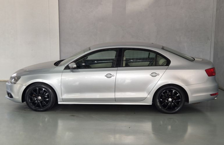 Volkswagen Jetta 2.0 Comfortline Tiptronic (Flex) - Foto #4