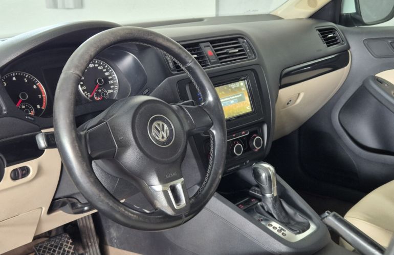 Volkswagen Jetta 2.0 Comfortline Tiptronic (Flex) - Foto #7