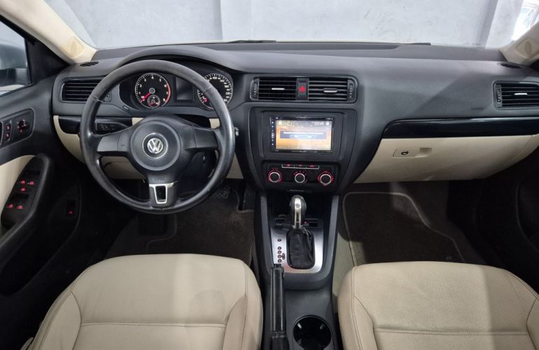 Volkswagen Jetta 2.0 Comfortline Tiptronic (Flex) - Foto #10