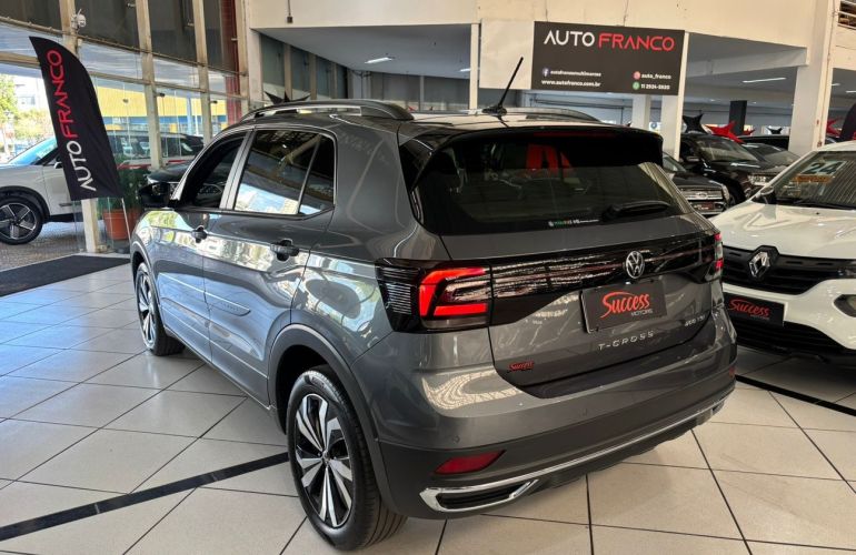 Volkswagen T-cross 1.0 200 TSi Total Comfortline - Foto #4