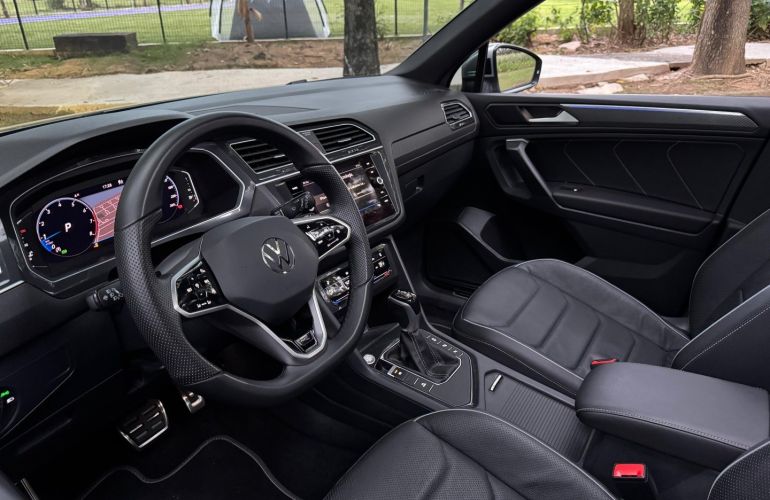 Volkswagen Tiguan 2.0 300 TSi Gasolina Allspace R-line Automático - Foto #8