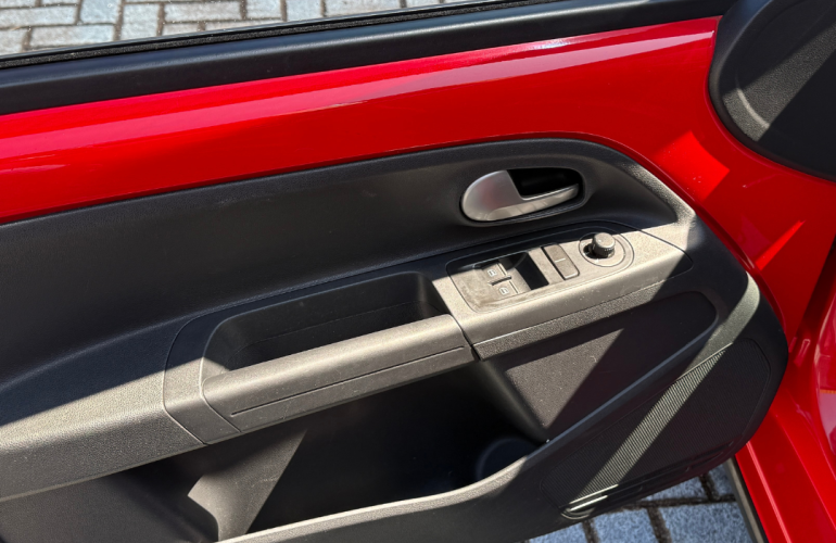 Volkswagen Up! 1.0 12v TSI E-Flex Cross Up! - Foto #6