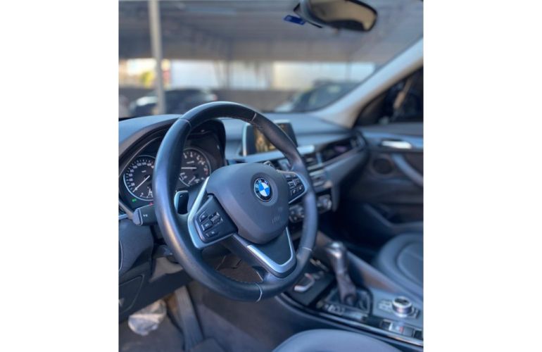 BMW X1 2.0 sDrive20i ActiveFlex - Foto #9