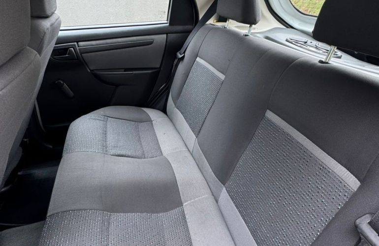 Chevrolet Celta 1.0 MPFi LT 8v - Foto #9