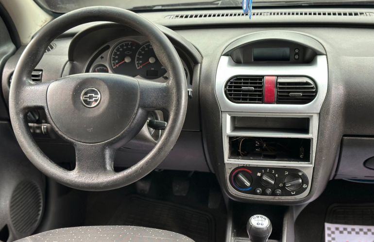 Chevrolet Corsa 1.4 MPFi Premium 8v - Foto #6