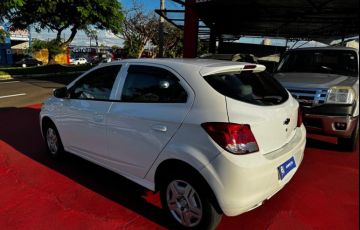 Chevrolet Onix 1.0 MPFi LT 8v - Foto #7